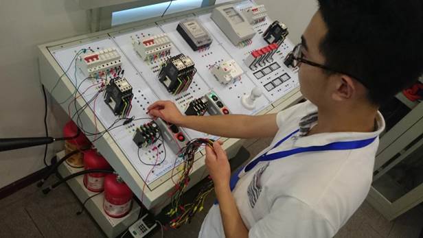 低壓電工作業安全技術實際操作模擬考試設備